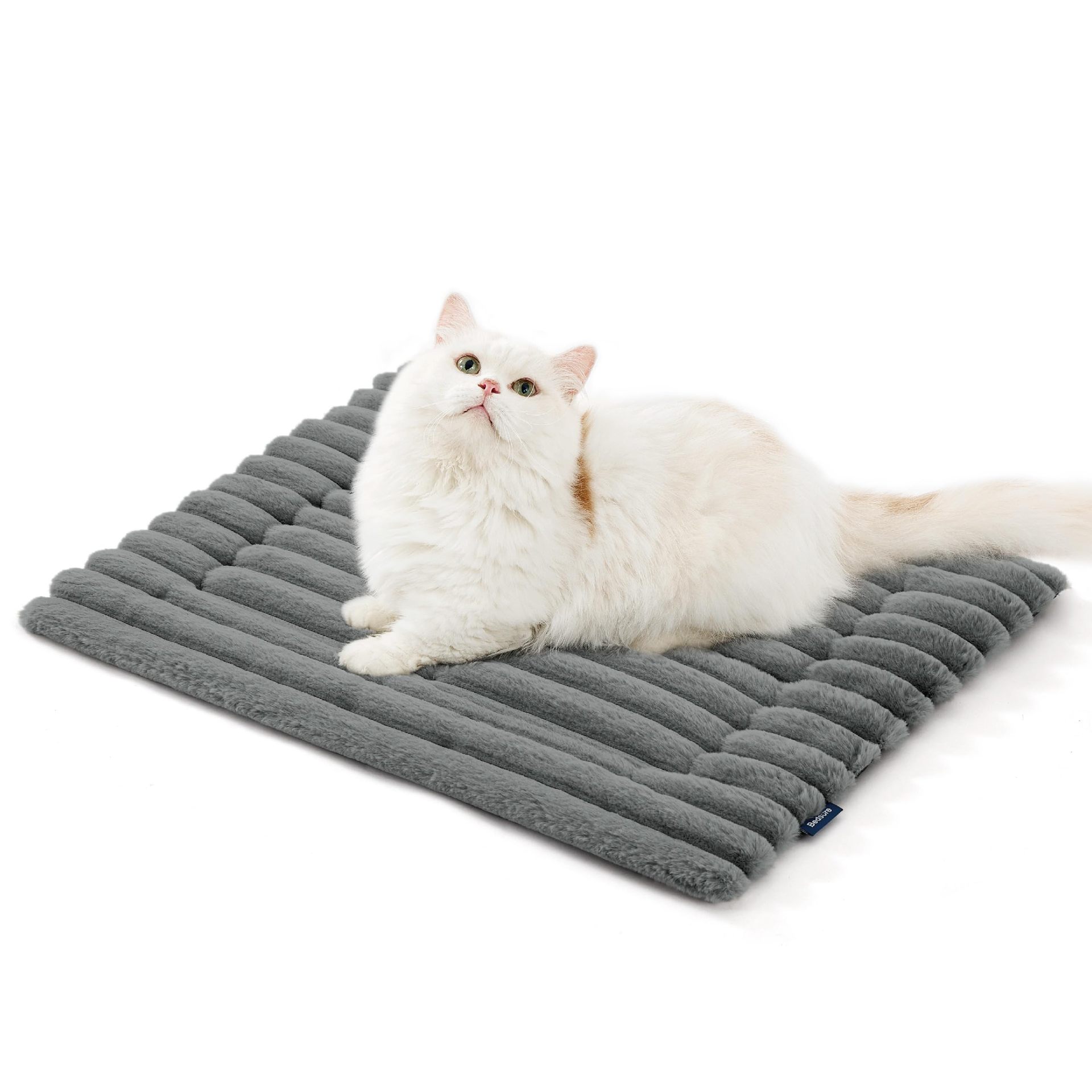 Self-Warming Pet Mat – Thermal Non-Slip Bed for Cats & Small Dogs - Elorapets Elorapets Brown / 61x45cm j4e0kn-zs 4 Self-Warming Pet Mat – Thermal Non-Slip Bed for Cats & Small Dogs
